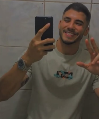 <em>Luis G.</em>